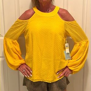 Cece Women's Long
Sleeve Cold-Shoulder Clip Dot
Blouse
M - Saffron Yellow
